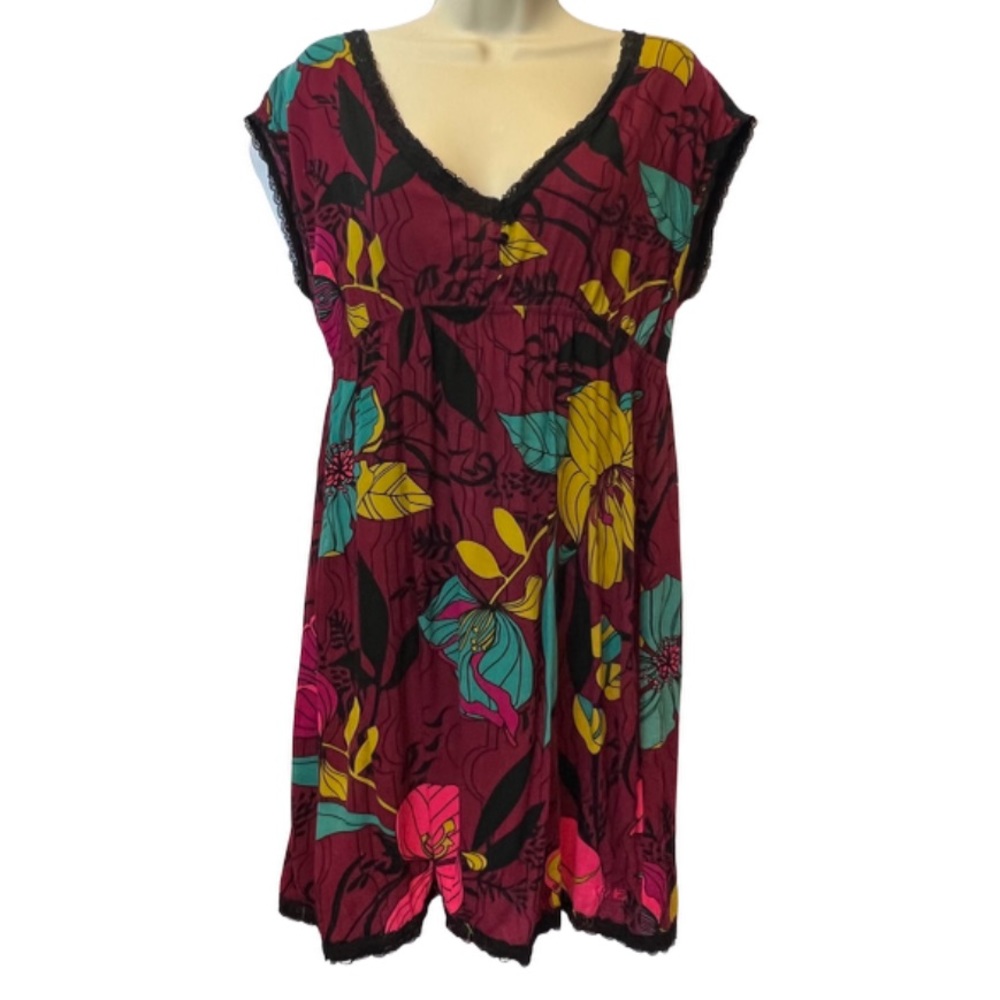 O’Neill Women’s Floral lace edges Dress